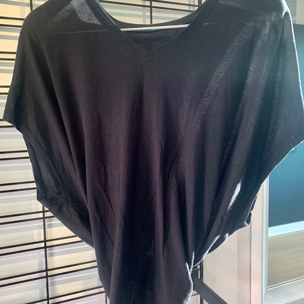 Drapey Black Tee: Lululemon